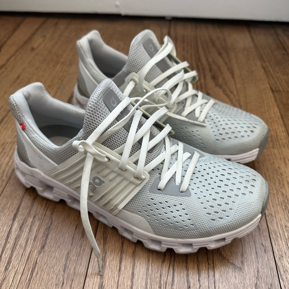 On Cloudswift Shoes size 7.5